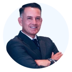 Coach Humberto Vázquez